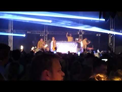 SEN-feesten Neede 2023 - Vrijdagavond - Effe Serieus - Nobody Said It Was Easy ( Sefa remix )