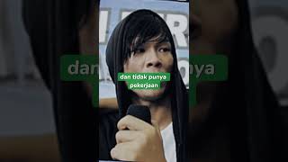 Download lagu Asal Usul Julukan Babang Tamvan Andika Kangen Band #asalusul #kangenband #shorts mp3