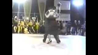 Video thumbnail for Сlaudia Codega y Esteban Moreno vals.m4v