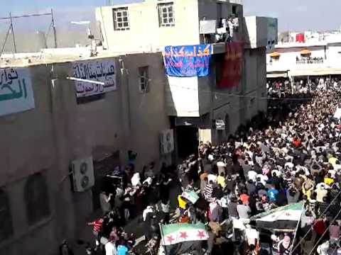 مظاهرة حاشدة في مدينة الحراك في ريف درعا في جمعة "بروتوكول الموت"