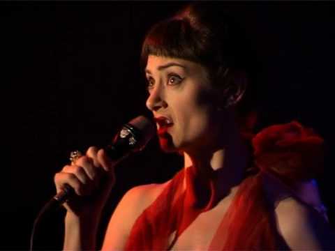 download lagu mp3 mp4 Maria Tecce, download lagu Maria Tecce gratis, unduh video klip Maria Tecce