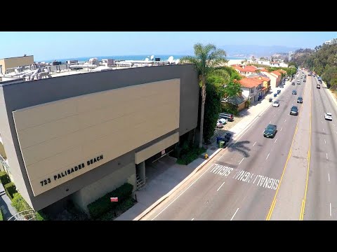 Beachfront Santa Monica Condo