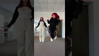 Download lagu Music: Yura yura - Zerobaseone. #yurayura #zerobaseone #kpop #dance mp3