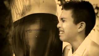 EL KOMANDER - LAS 2 CRUCES - VIDEO OFICIAL 2012