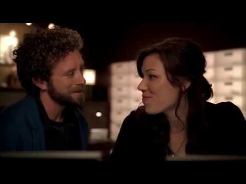Bones - Angela y Hodgins (2x11)