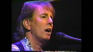 Music video thumbnail preview for Crosby, Stills \u0026 Nash - Try to Find Me (Live 1991) by Crosby, Stills & Nash