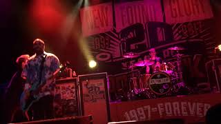 New Found Glory- Singled Out- 20 Years of Pop Punk Tour - Live at St. Louis- April 14, 2017