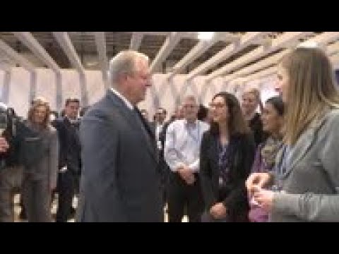 Gore hails "fantastic" Thunberg at COP25