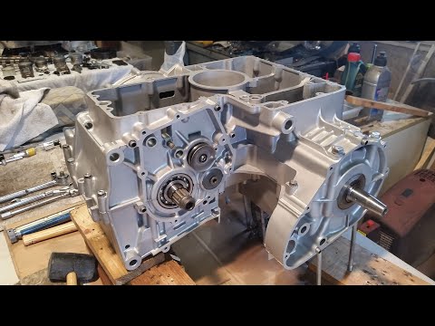 Rebuilding the original Z1 Engine from the Kawasaki Z1A
