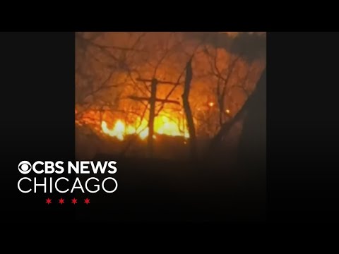 Fire devours homeless encampment in Elgin, Illinois