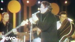Johnny Cash - A Boy Named Sue (Live from the MDA Telethon)