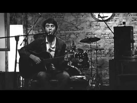 Sevgisiz Kaldın - Tuğkan