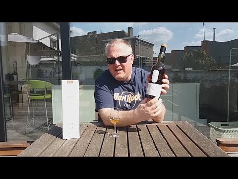 Mark’s Whisky Ramblings 313: Lagavulin 10 Year Old Travel Exclusive