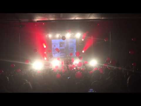 Hot Dub Tub Machine - Sydney show at Enmore