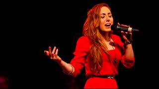 No entiendo de amores - María Carrasco