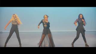 Beyonce -  Formation (Glamour Performance)