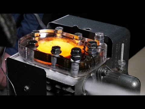 エンジンの内部 - 4Kスローモーションで [ クイッククリップ] (Inside An Engine - in 4K Slow Motion  [ Quick Clip ])