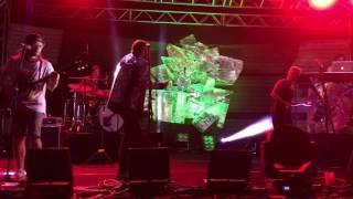 Büyük Ev Ablukada - Evren Bozması