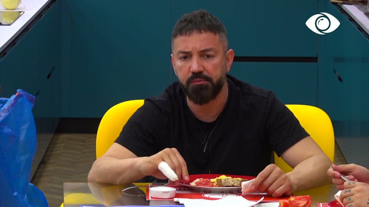 Vetëm flisnin/ Elvisi ankesa për gjumin