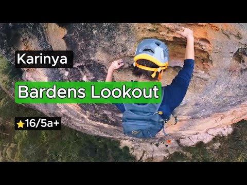 Climbing Karinya (16) at Little Triggers @ Bardens Lookout, Blue Mountains