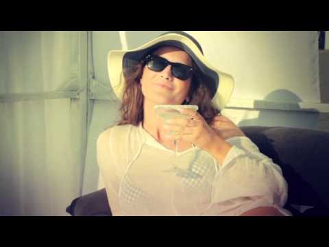 DHURATA AHMETAJ - "It's summer time" (feat. PAPI) Versioni Shqip