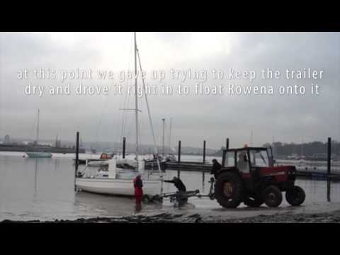 EP38 funNstuff Recovering our Red Fox trailer sailer 2015