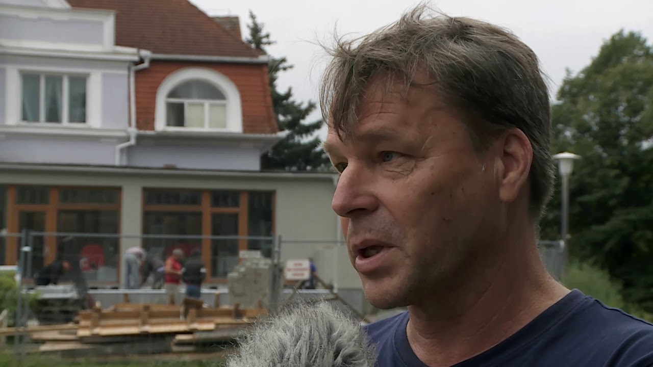 náhled z videa Rekonstrukce kina