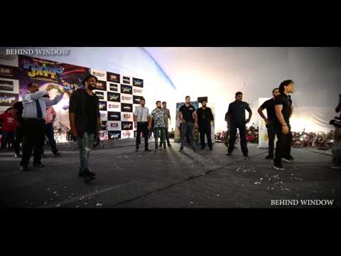 Gurpreet Singh TIGER SHROFF & REMO D'SOUZA | CHANDIGARH UNIVERSITY | THE FLYING JATT