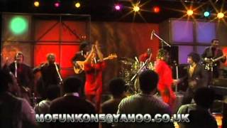 JAMES BROWN & THE J.B.'S - SEX MACHINE PAAARTYY. LIVE TV PERFORMANCE 1980