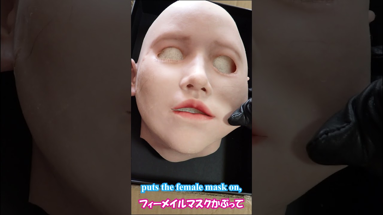 フィーメイルマスク女子高生、雪の日のお散歩～♬ #cosplay #コスプレ #linglong #femalemask #molifx #制服女子高生 #disguise