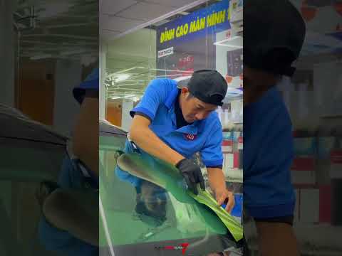 Quy trình dán đổi màu cho xe Audi Q7 được thực hiện bởi Auto365 Quận 7 sẽ như thế nào .