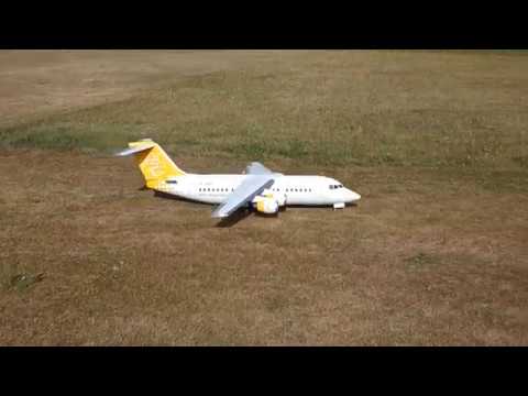 Large scale radio controlled Avro RJ85 BAE100 rc maiden flight