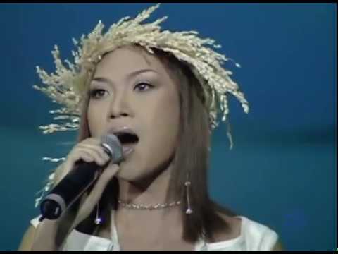Thể hiện bởi Mỹ Tâm