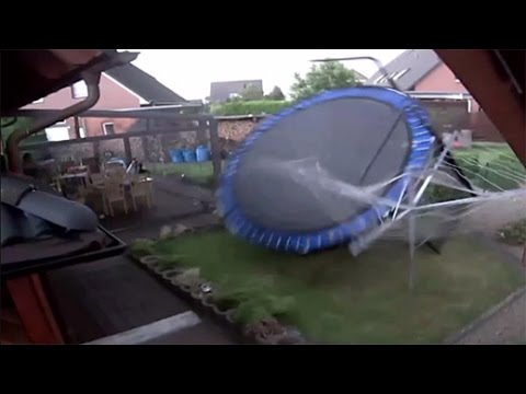 Vorsicht: Fliegende Trampoline (07.07.2015)
