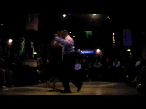  Fabian Peralta  and  Virginia Pandolfi  are  dancing  to  the  vals  "  Viejo Portón  "