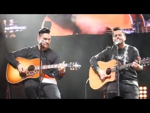 Roba - Historia del primer amor y Rawy Por primera vez - Menudomania Forever - Live