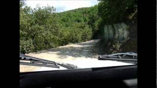 preview picture of video 'Piste du Canigou vers Villerach Prades 66500 en 2 CV'