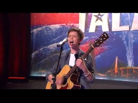 Stående ovationer för Loves sång - Talang (TV4)