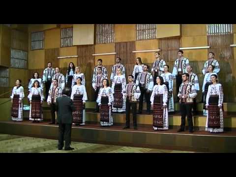 171. Corul Moldova-Afară ninge liniștit. Solo Nadea Verdeș. Dirijor Valentin Budilevschi