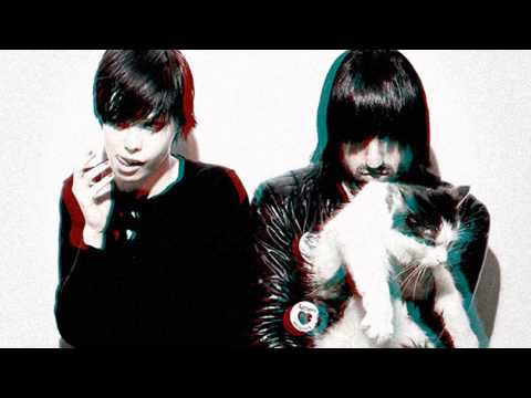CRYSTAL CASTLES ★ Slowed down to half speed ★ Child I Will Hurt You