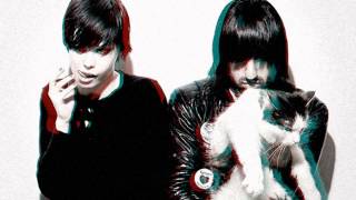 CRYSTAL CASTLES ★ Slowed down to half speed ★ Child I Will Hurt You