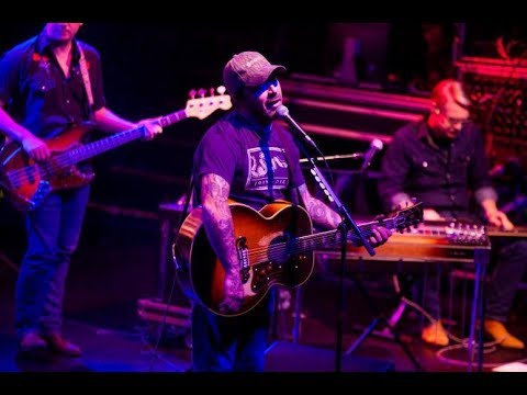 Aron Lewis and Sully Erna Tribute To Chester Bennington - Crawling -Linkin Park(Staind and Godsmack)