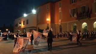 preview picture of video 'Corteo matildico 2014 Maestà della Battaglia Piazza Dante Prima squadra'