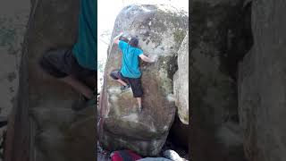 Video thumbnail of Dark Room, 7a+. Fontainebleau