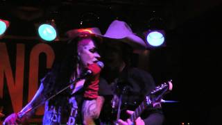 L.A. Guns (Tracii Guns & Dilana) Never Enough - Kingdom - 11-11-11