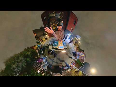 DJ MIX: A Notorious B.I.G. House Remix [projection mapped King of NYC mural]