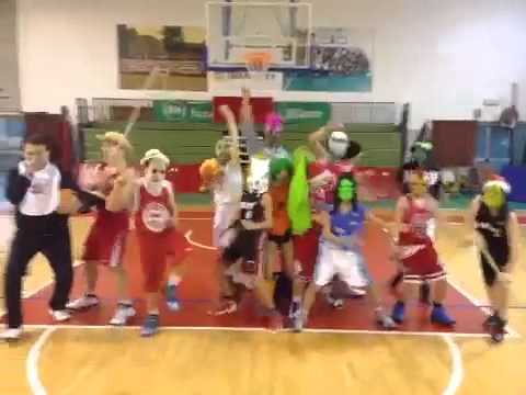 under 13 CSC Cusano e il loro HARLEM SHAKE......sempre spettacolo!!!