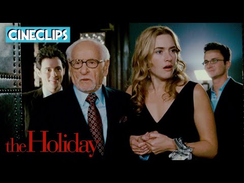 The Holiday | Arthur Gets A Standing Ovation | CineClips