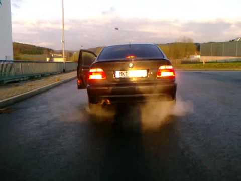 BMW E39 ( EDMUND AM DAMPF ABLASSEN )