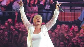 P!nk   -  F**kin’ Perfect (Live) Auckland New Zealand